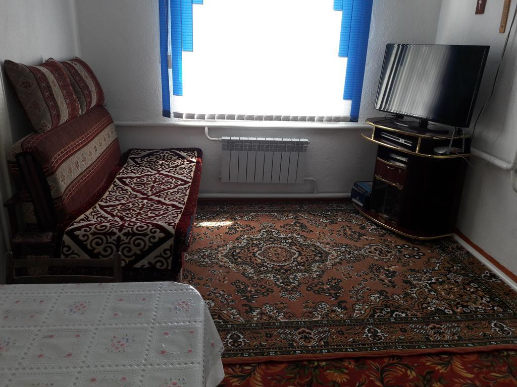 Guest House Baytur Kochkor Kültér fotó